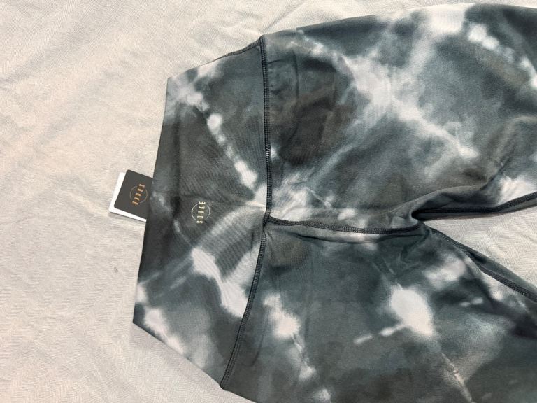 New SQRE Tie-Dye Leggings – Grey and White