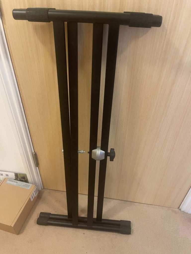 Black Keyboard Stand – Good Condition, barely used