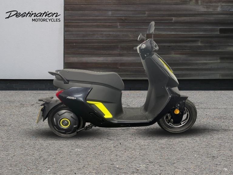 2025 Zeeho Ae6 STANDARD COLOUR black Automatic