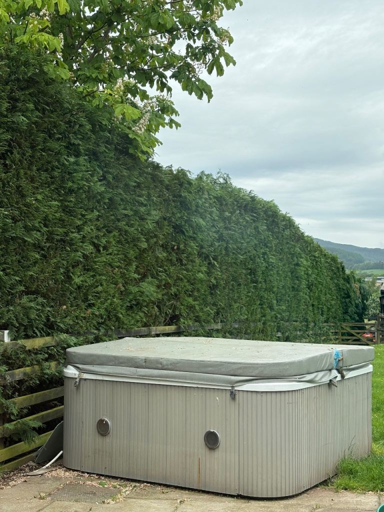 Hot tub