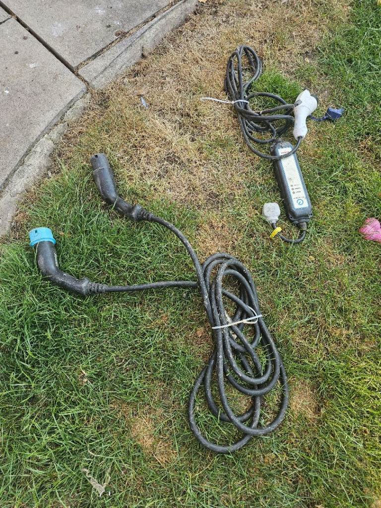Nissan EV Charging Cable and Portable Charger