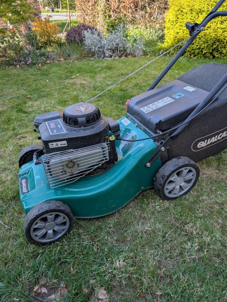Reduced - Qualcast petrol push lawnmower