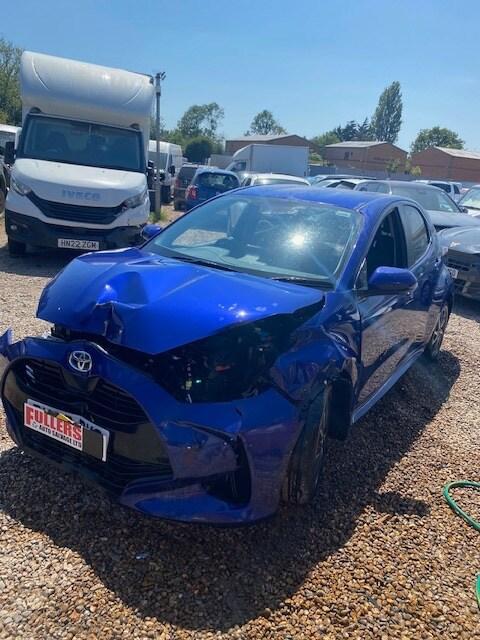 2022 Toyota Yaris 1.5 Hybrid Design 5dr CVT DAMAGED REPAIRABLE SALVAGE HATCHBACK Petrol/Electric ...