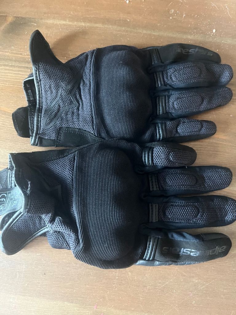 Alpine star motorbike gloves
