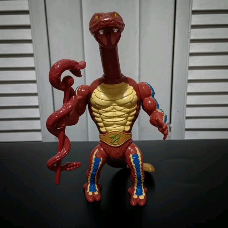 RATTLOR - RED NECK VARIENT - RARE