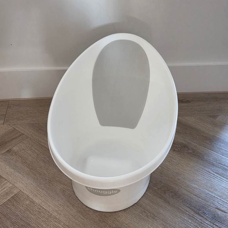 Shnuggle Baby Bath Tub – White, As Good As New