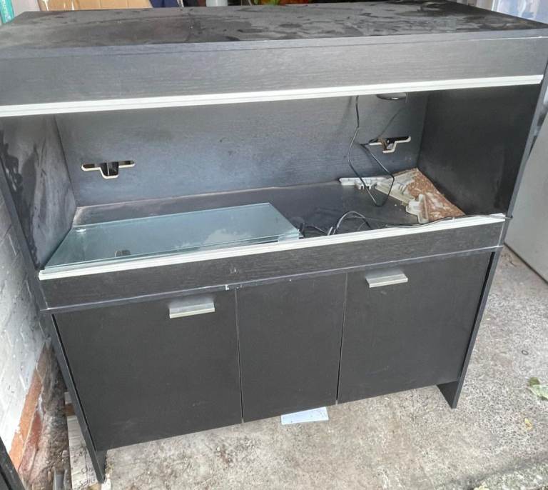 Vivexotic 4ft Vivarium and Cabinet Black 