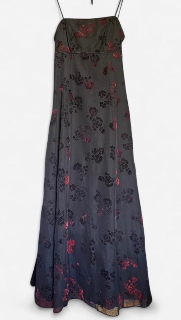 Vintage evening dressing 