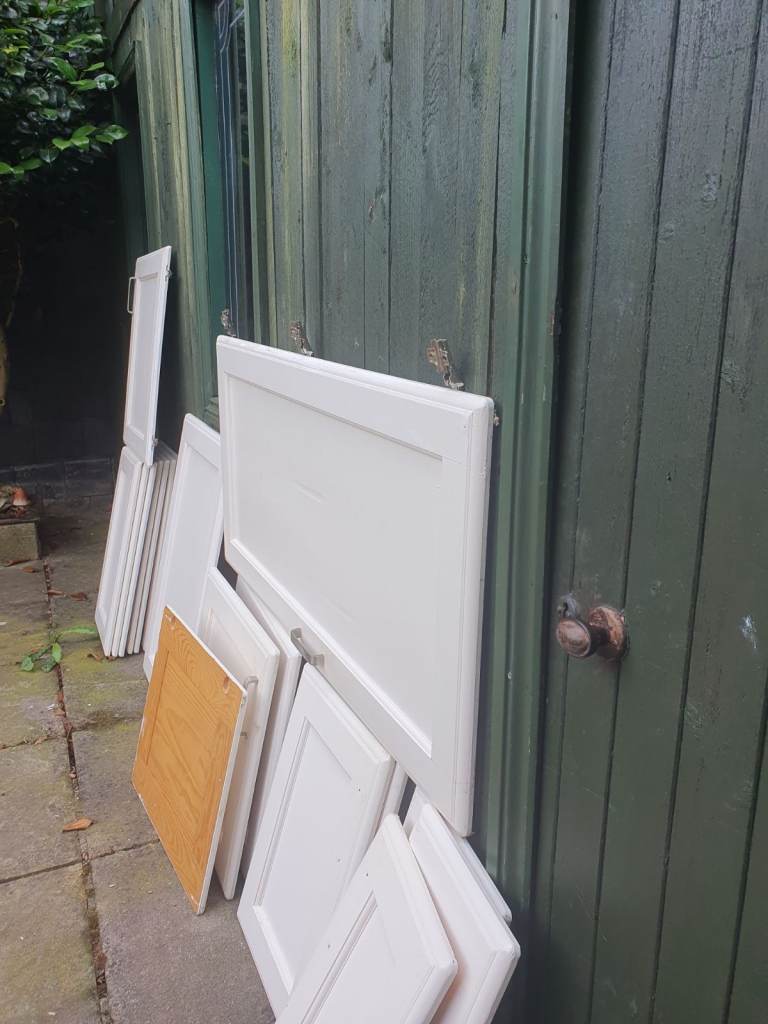 18 Kitchen Cabinet Doors – solid Pine painted white, Various Sizes