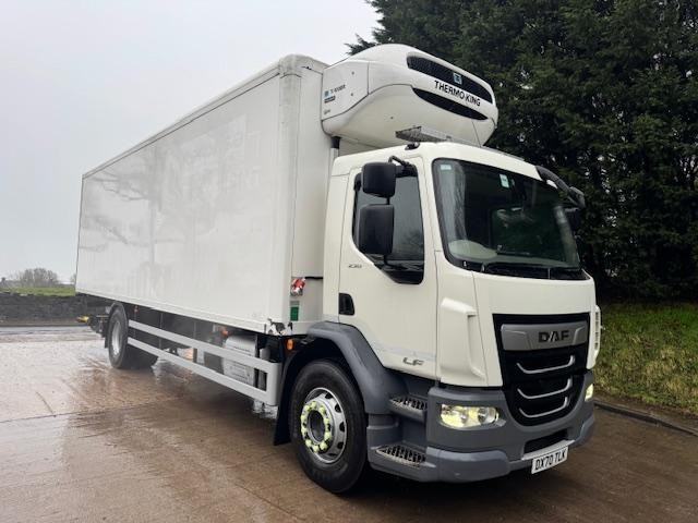 2020 70 DAF LF 230 E6 27ft Gray Adams Thermo king freezer side door tail-lift 