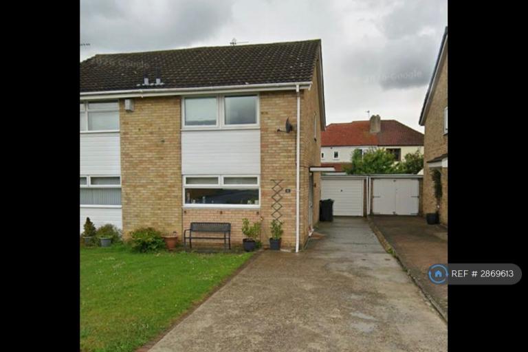 3 bedroom house in Woodlands Way, Hurworth Place, Darlington, DL2 (3 bed) (#2869613)