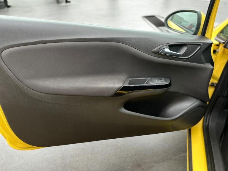 2015 Vauxhall Corsa 1.2i Design Euro 6 3dr HATCHBACK Petrol Manual