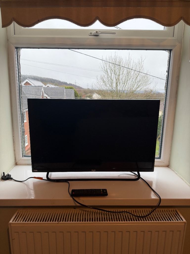 32” bush TV