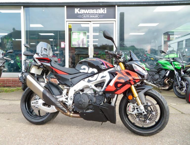 APRILIA TUONO V4 1100 FACTORY 2022