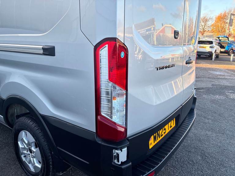 2025 Ford Transit 2.0 EcoBlue 165ps H2 Limited Van Auto [Nav] Medium Roof Van DIESEL Automatic