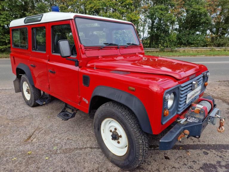 2000 Land Rover Defender Station Wagon Td5 (9 seater) PANEL VAN DIESEL Manual