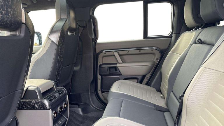 2025 Land Rover Defender 4.4 P635 Octa Edition One 110 5dr Auto SUV Petrol Automatic