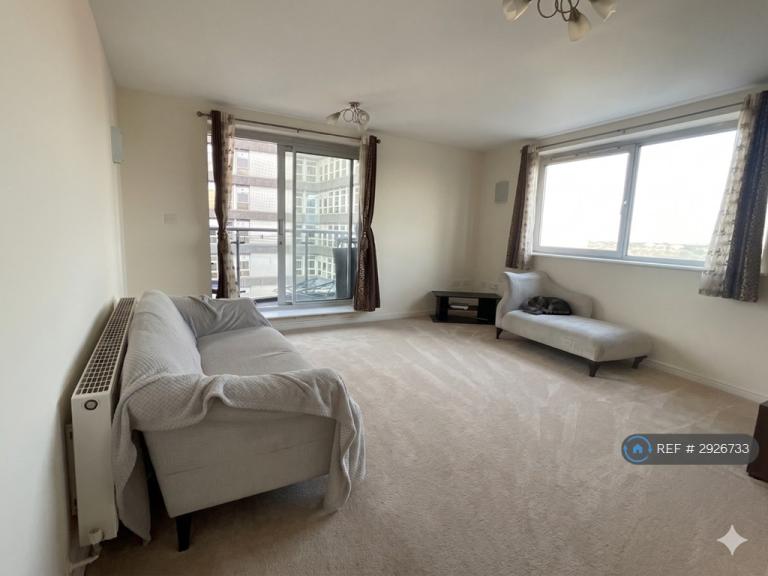 2 bedroom flat in City View, Ilford, IG1 (2 bed) (#2926733)
