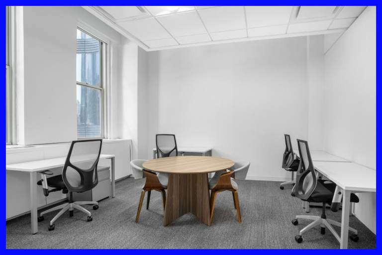 Brighton - BN1 4HB, Beautifully designed office space for 4 people in Spaces New England Square
