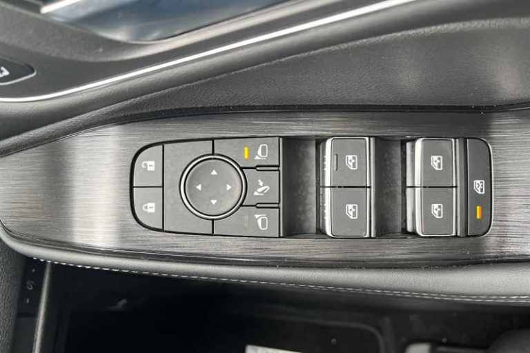 2025 Nissan X-Trail 1.5 E-POWER 204 TEKNA 5DR XTRONIC 4x4 Hybrid Automatic