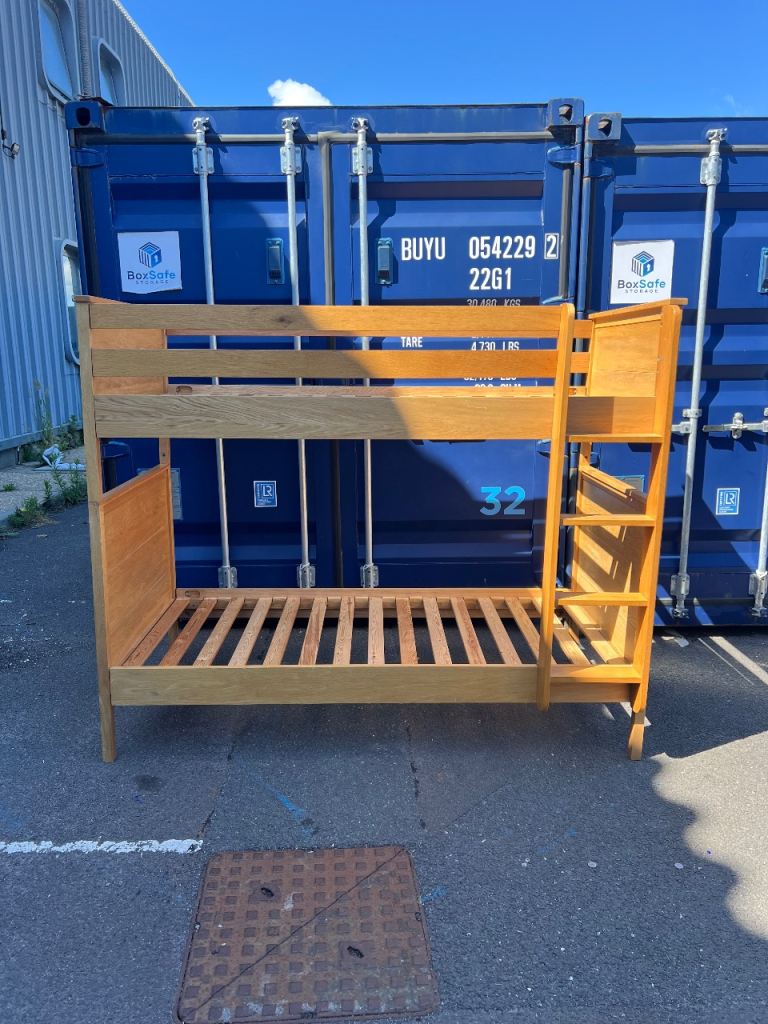Bunkbed single beds