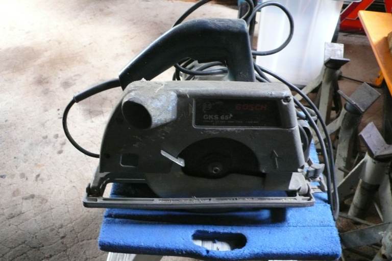 Bosh circular saw
