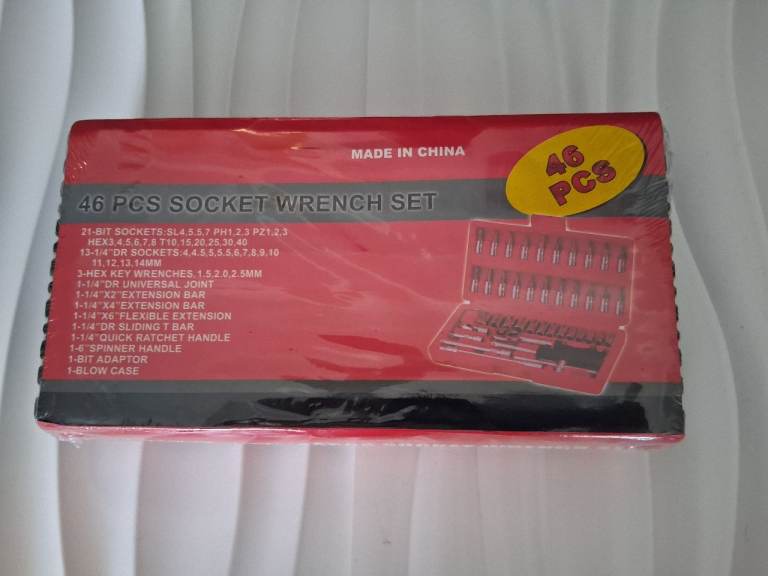 46 pcs socket wrench set new sealed