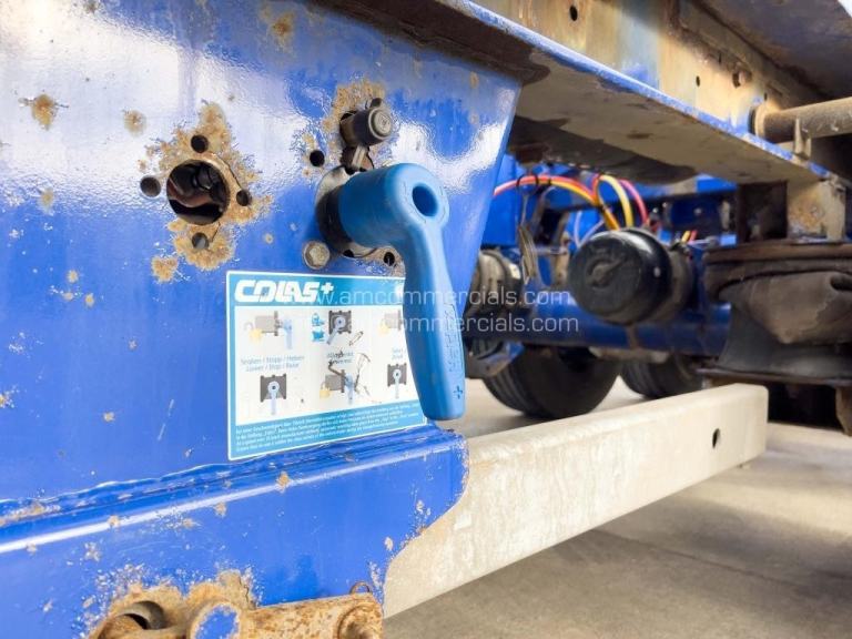 DENNISON SLIDING SKELETAL TRAILER 