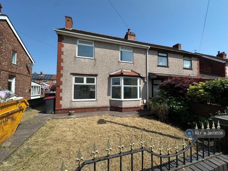 3 bedroom house in Rake Lane, Manchester, M27 (3 bed) (#2873036)
