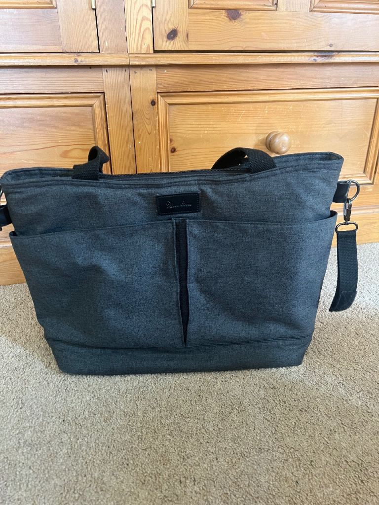 Silver Cross Changing Bag with Mat and Strap – Grey