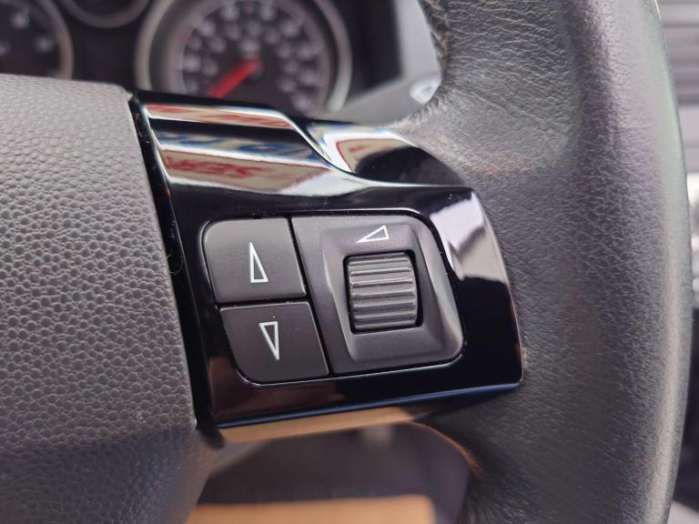 2010 Vauxhall Astra 1.6i 16v Elite 5dr HATCHBACK Petrol Manual