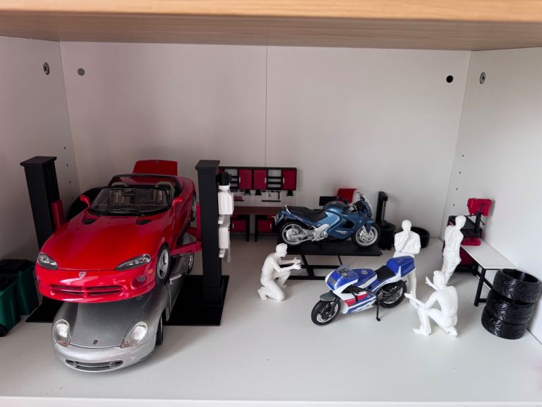 Model Garage Display Set with Cars, Motorbikes & Figures