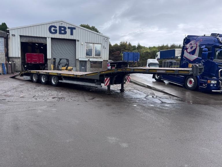 Montracon Low loader trailer Clip on Ramps 
