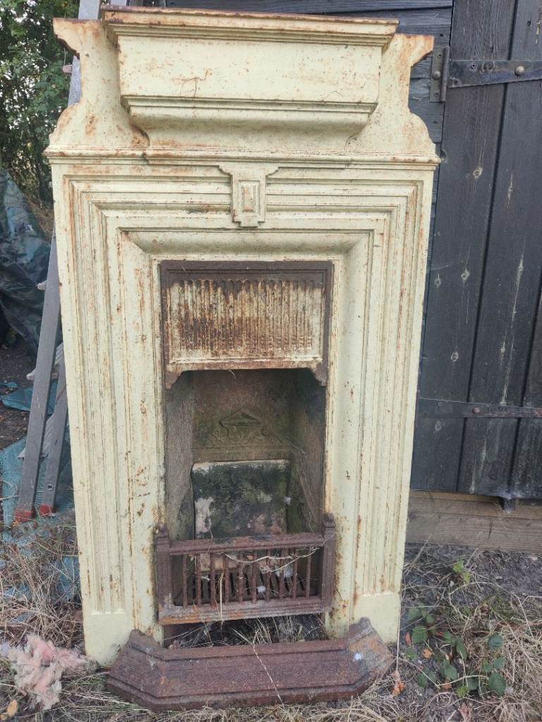 Old Cast Iron Fireplace Insert – needs painting