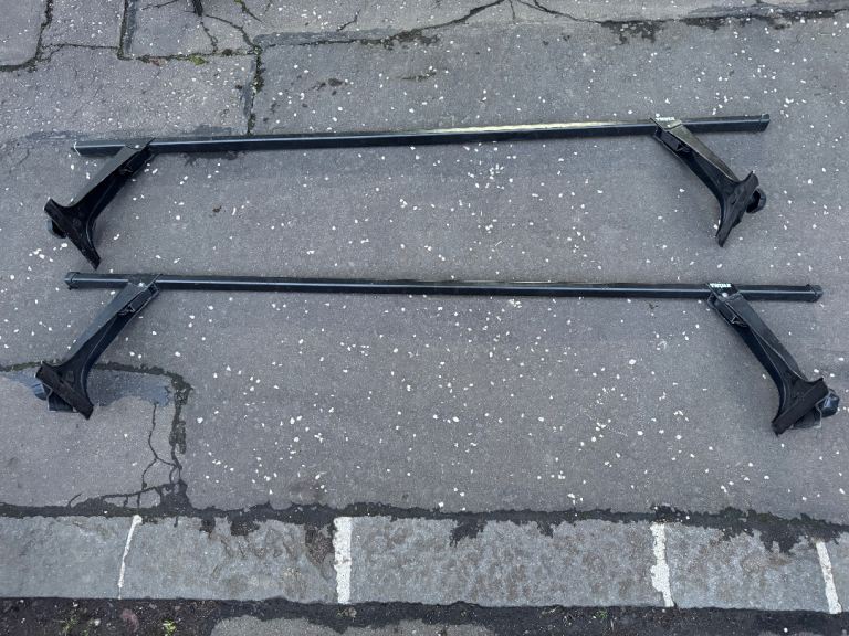 Thule Roof bars 1.6m Long (Fits Land Rover Defender)