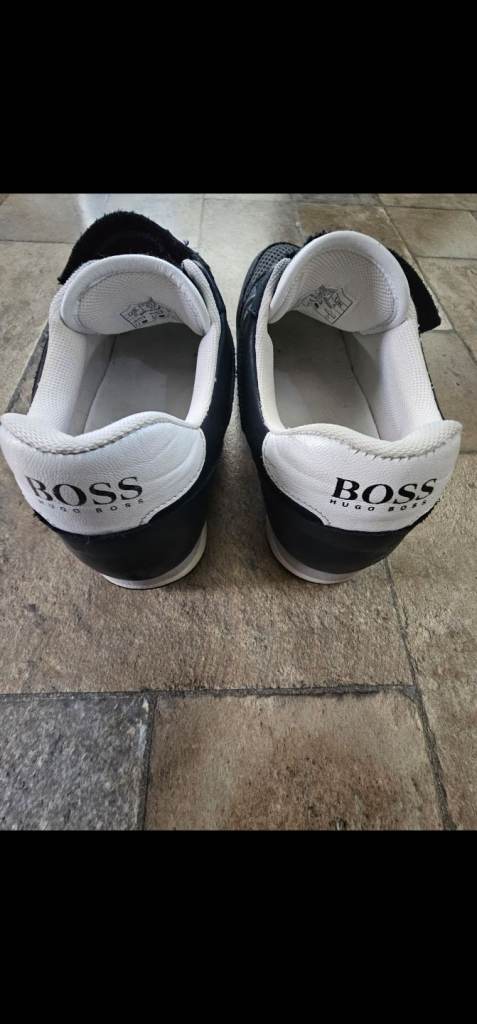 Hugo boss kid's shoes size uk 4