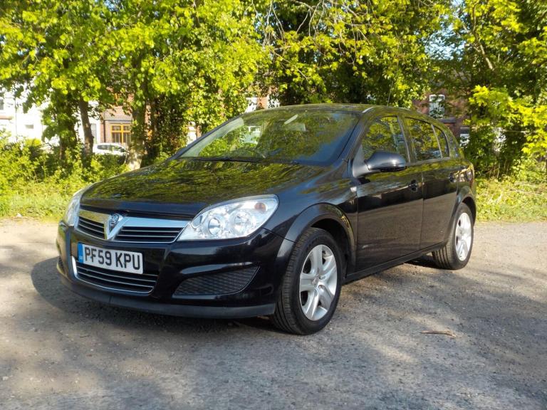 2010 Vauxhall Astra 1.4i 16V Active 5dr HATCHBACK PETROL Manual