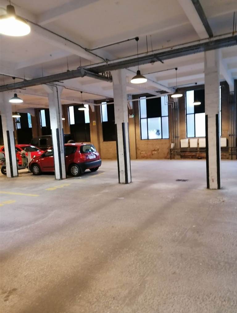 Parking space, indoors 