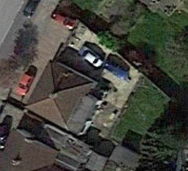 3 BED Bungalow with land for car parking/storage