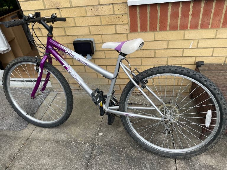 Ladie/girl mountain bike