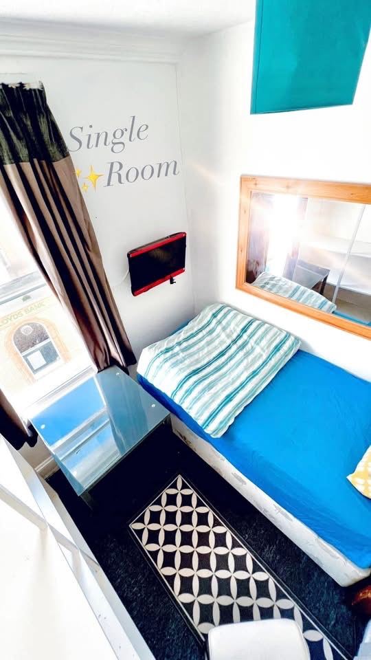 SINGLE ROOM FOR RENT BY JD GYM BOURNEMOUTH £140P/W -£140DEP