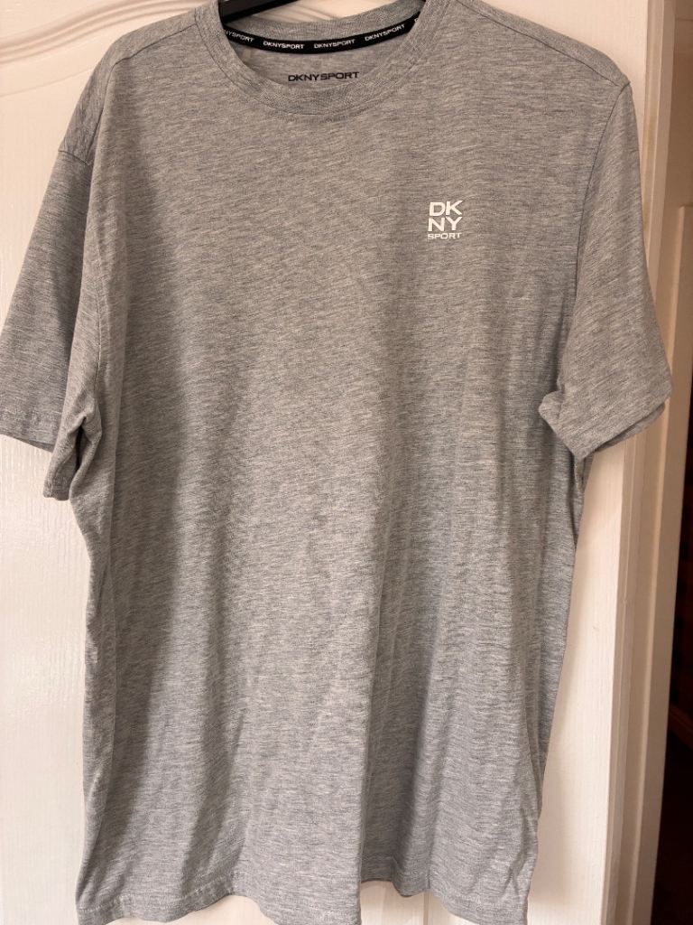 DKNY Sport Grey T-Shirt – Good Condition