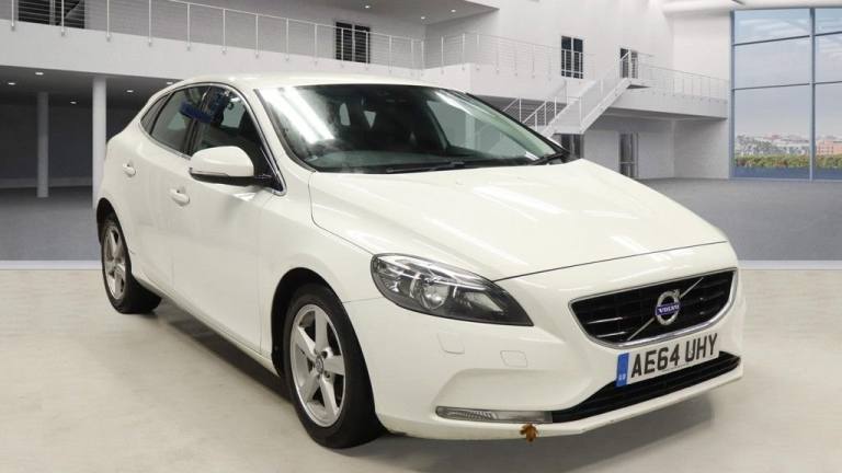 2014 Volvo V40 D2 SE 5dr HATCHBACK DIESEL Manual