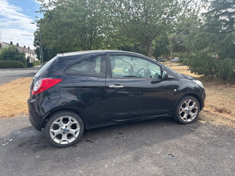 Ford, KA, Hatchback, 2012, Manual, 1242 (cc), 3 doors