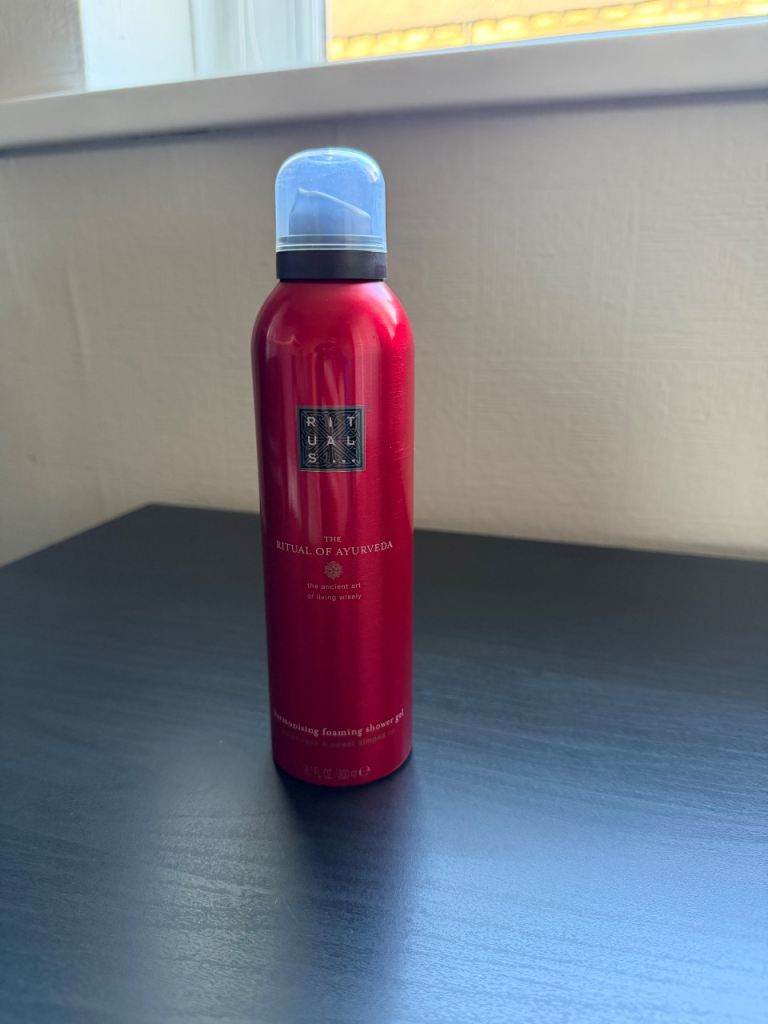 RITUALS THE RITUAL OF AYURVEDA FOAMING SHOWER GEL INDIAN ROSE & SWEET ALMOND 200ML