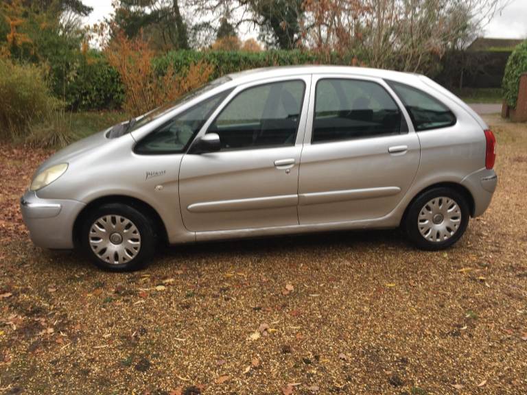 2005 CITROEN PICASSO 1.6 DIESEL ,LOW MILAGE. 55 MPG. £35 TAX,LONG MOT.