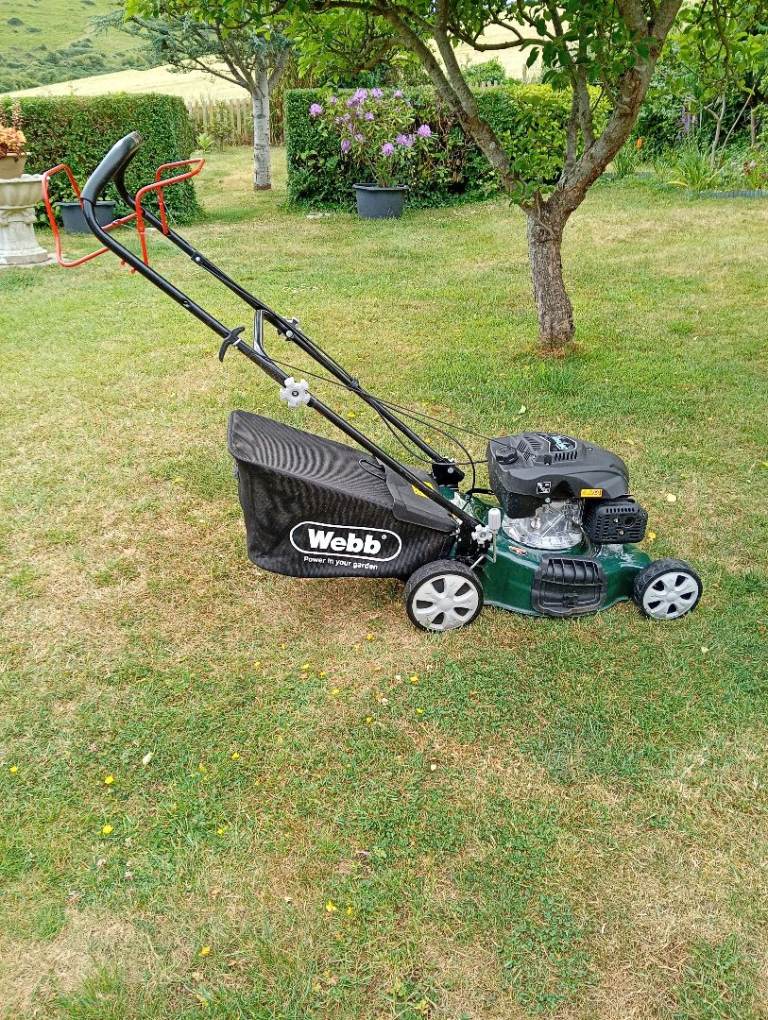 Webb Petrol Rotary Lawn Mower – Good Working Condition