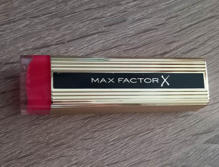 Max Factor Bewitching Coral Lipstick. 