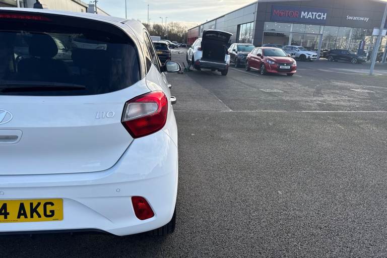 2024 Hyundai i10 1.2 Premium Euro 6 (s/s) 5dr Hatchback PETROL Manual