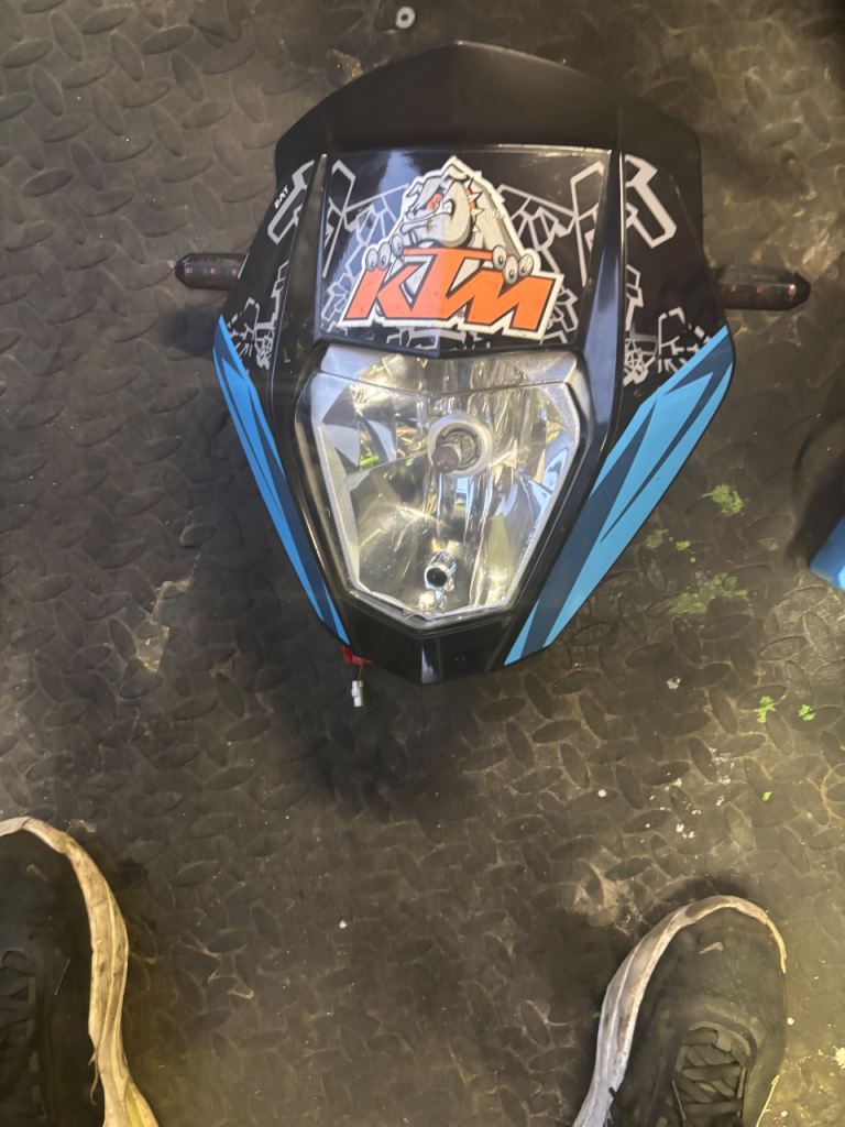 2012 KTM 690 duke headlight